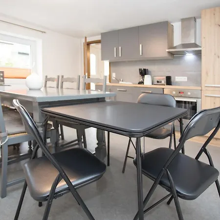 Welcome In - Neuastenbergerstrasse 4, Winterberg-neuastenberg *